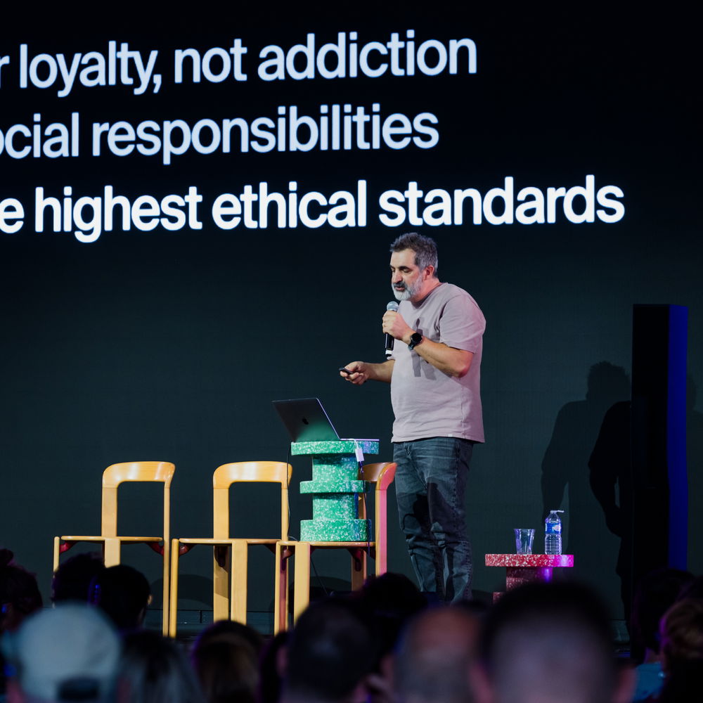 George Eid gives a talk at the Centre Pompidou Club des DA